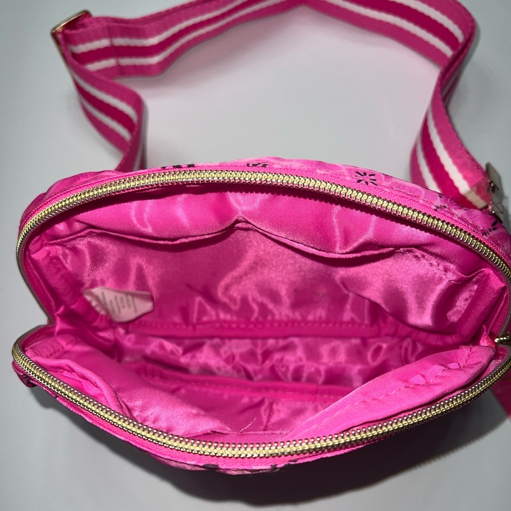 NWT Lilly Pulitzer Jeanie Belt Bag in the Pinkie Promises Pattern - Picture 4 of 8